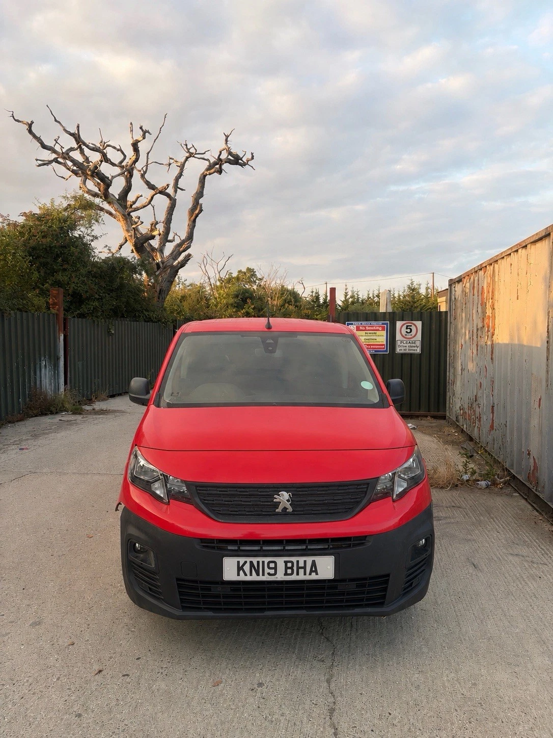 2019 PEUGEOT PARTNER S L2